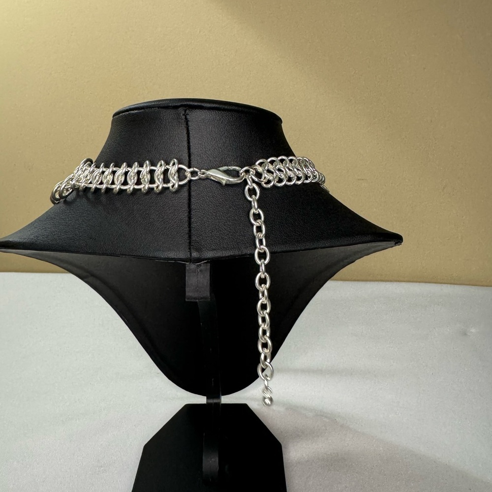 Silver Chainlink Necklace - Picture 3 of 4